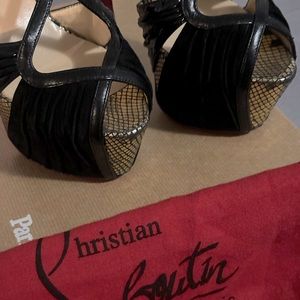 41.5 Christian Loubitons. US 8.5